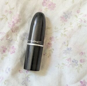 MAC Mini Matte Lipstick (Shade—Velvet Teddy)